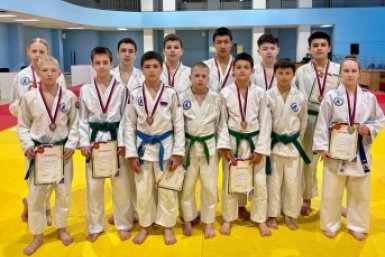 Участники соревнований предоставлено СШ &quotРекорд&quot