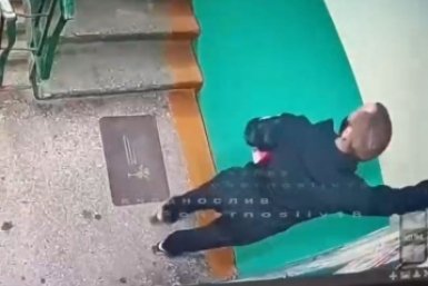 Визитер. Скриншот видео Tg-канал (18+) @mark2_che