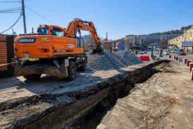 "Техники нагнали": крупный район "раскопали" во Владивостоке – кадры