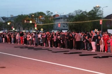 Участники акции &quotСвеча памяти&quot пресс-служба администрации УГО