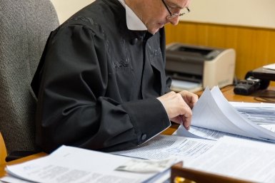 60-летнего жителя Уссурийска судят за помощь телефонным мошенникам