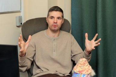 "Пора заговорить стихами". В Приморском театре молодежи - "Ромео и Джульетта. 90-е"