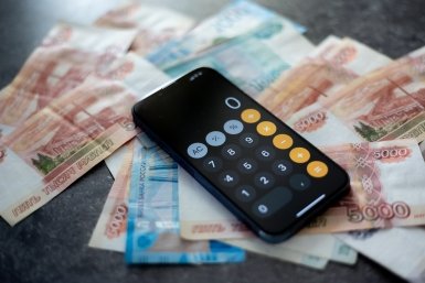 К середине июня под влиянием смягчения политики ЦБ и геополитики рубль может ослабнуть Илья Аверьянов, ИА PrimaMedia.ru