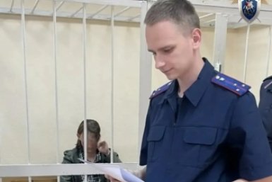 Подозреваемую в убийство двух мужчин в 2013 году задержали следователи в Уссурийске
