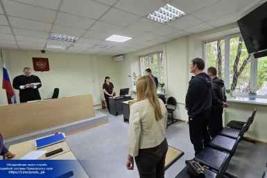 Мужчину и женщину суд признал виновными в контрабанде лесоматериалов на сумму около 600 млн. рублей канал МАХ (12+) объединенной пресс-службы судебной системы Приморского края