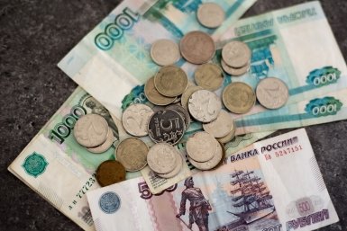 Принцип "четырех конвертов": россиянам рассказали, как грамотно распределять зарплату