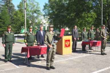 Александр Захаров на присяге новобранцев предоставлено пресс-службой ЗС ПК