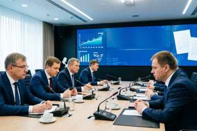 Закон об ИИ: бизнесу разрешили пользоваться иностранными нейросетями — временно