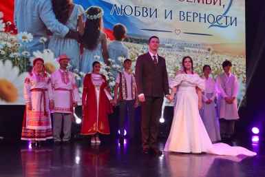 Единство народов и медали за верность: как прошел День семьи в Уссурийске