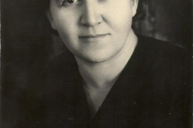 Учитель биологии школы №14 Елизавета Житникова Из коллекции музея имени Арсеньева, опубликовано на сайте Госкаталог (12+)