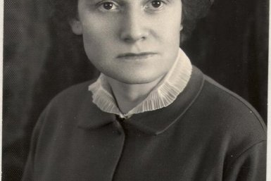Учитель географии школы №14 Надежда Миргородская Из коллекции музея имени Арсеньева, опубликовано на сайте Госкаталог (12+)
