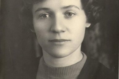 Учитель математики школы №14 Екатерина Качан Из коллекции музея имени Арсеньева, опубликовано на сайте Госкаталог (12+)