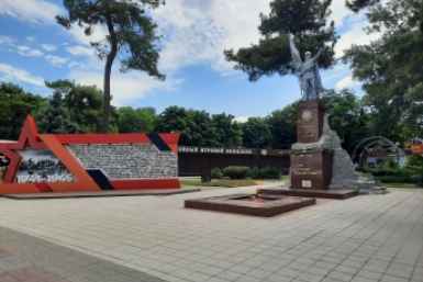 Морские прогулки, золотые леса, цены в 2 раза ниже: бархатный сезон по-домашнему