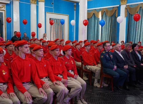 Школьники, стратеги и камни: в Уссурийске растет поколение керлингистов