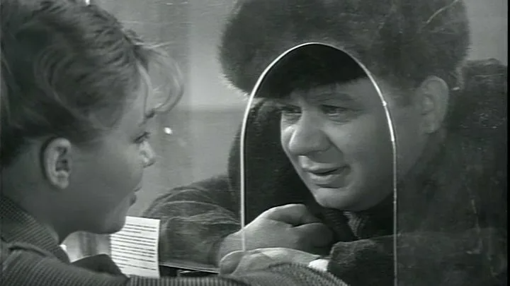 Евгений Леонов в роли Орешникова кадр из фильма &quotЗигзаг удачи&quot (12+), 1968 год