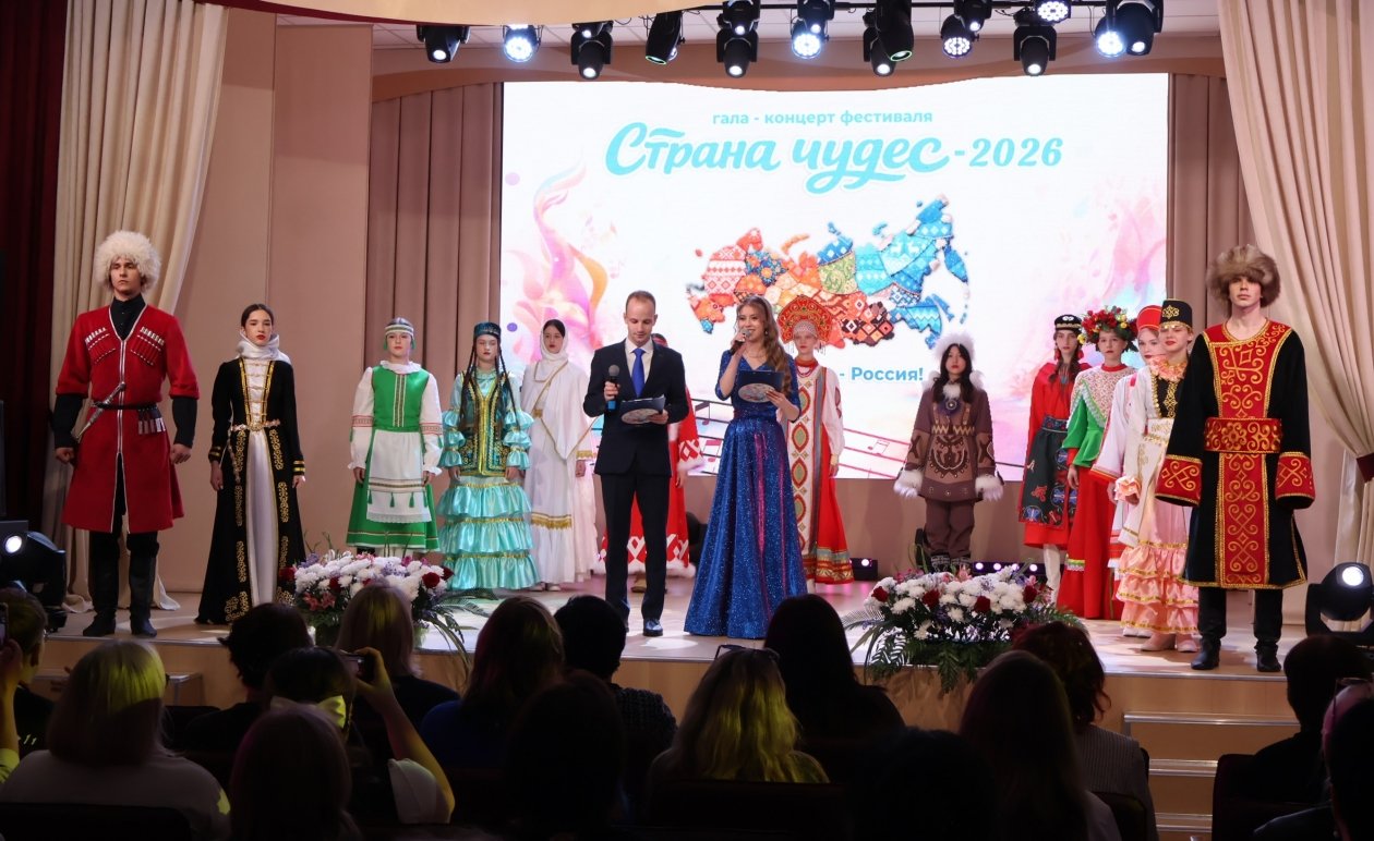 Гала-концерт конкурса &quotСтрана чудес&quot Евгения Клименко, ИА UssurMedia