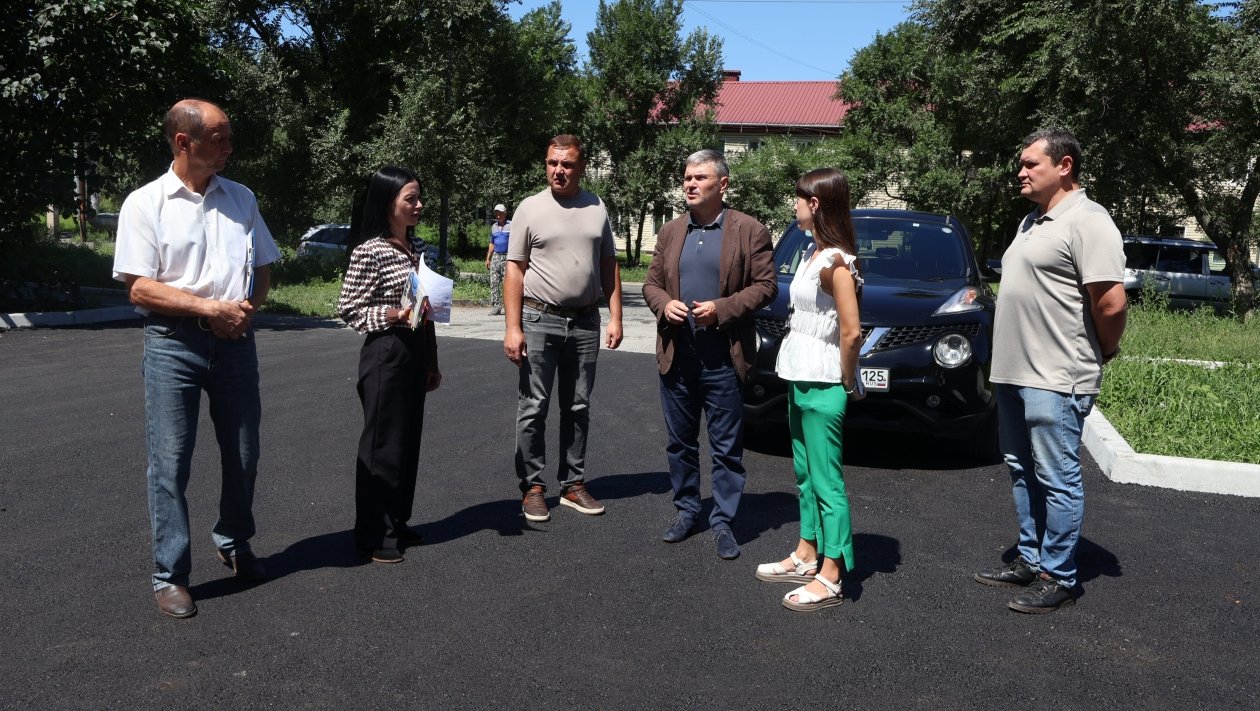 Ремонт дворов на Бонивура
