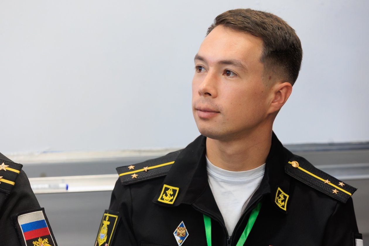 Дмитрий Деревянко