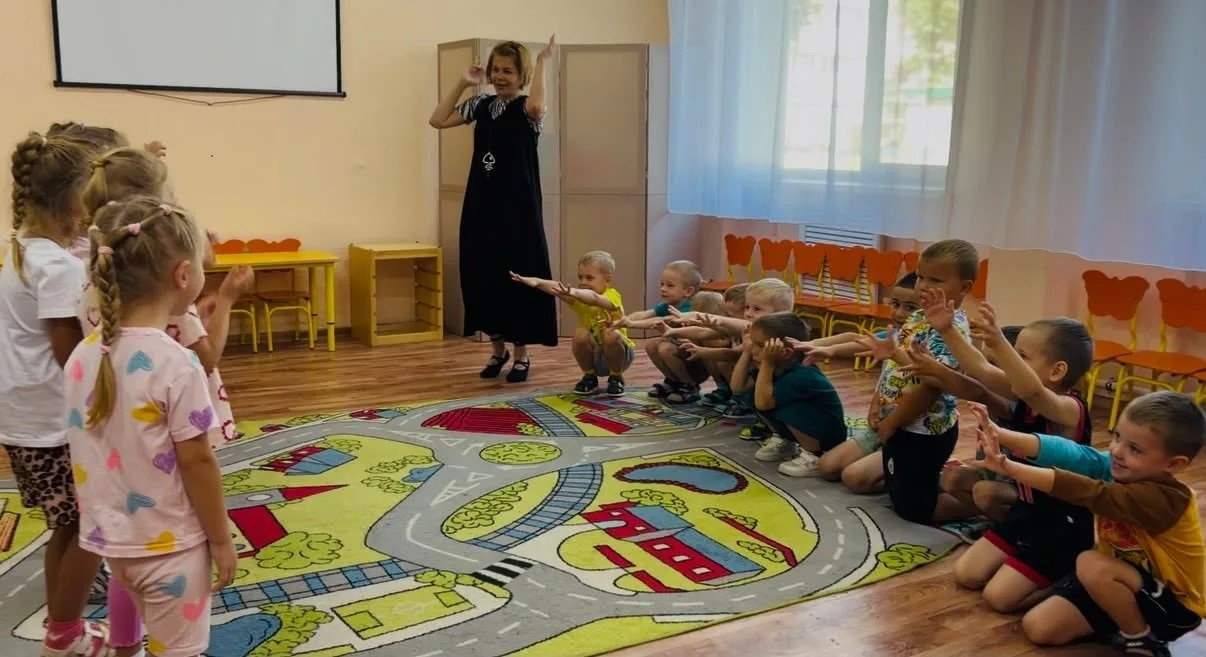 Музыкальное занятие в детском саду