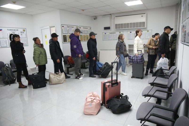 Возобновлены перевозки туристов через погранпереход "Полтавка" в Приморье