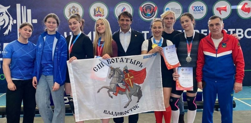Серебро чемпионата ДФО взяла тяжелоатлетка из Уссурийска
