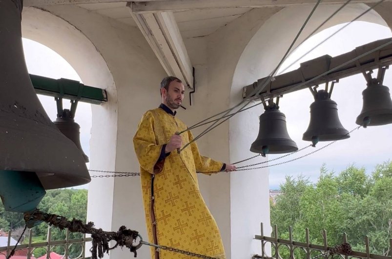 В честь памятной даты Крещения Руси в уссурийском храме раздался колокольный звон