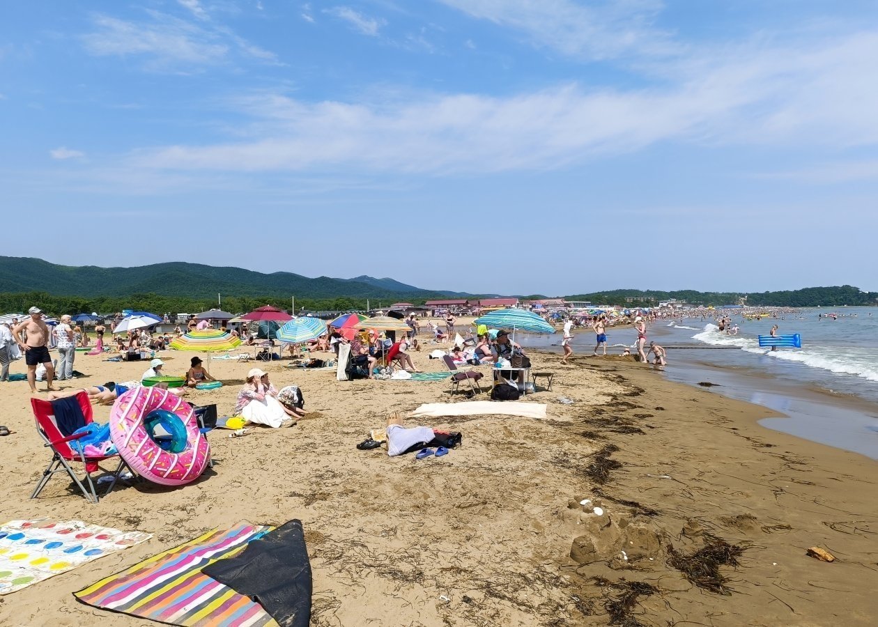 Где море прогрелось до +17°C: ищем самое теплое место для отдыха в Приморье