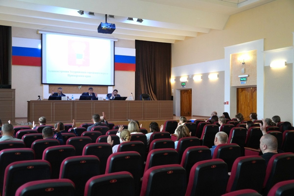 Заседание Думы УГО предоставлено пресс-службой Думы УГО