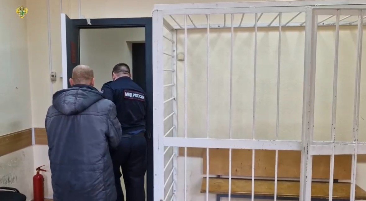 Заключен под стражу обвиняемый в убийстве 25-летней давности прокуратура Приморского края в МАХ (12+)